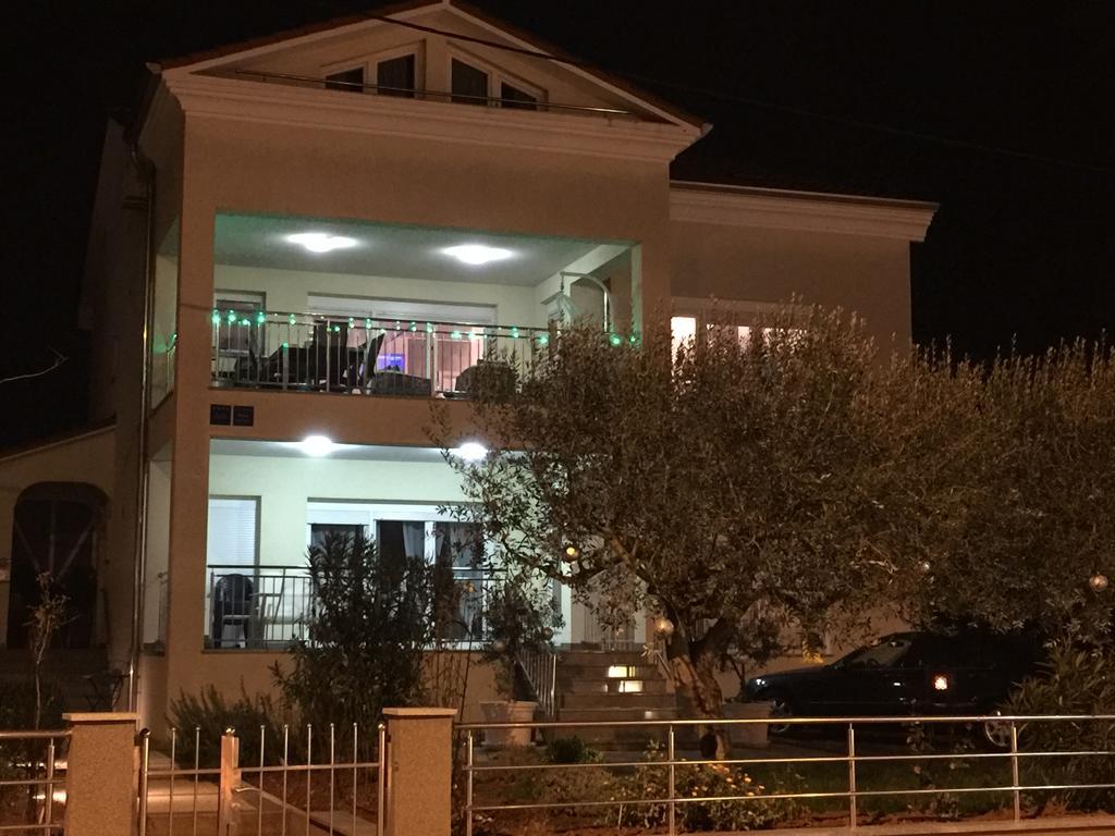 丽丽公寓别墅 乌马格 外观 照片